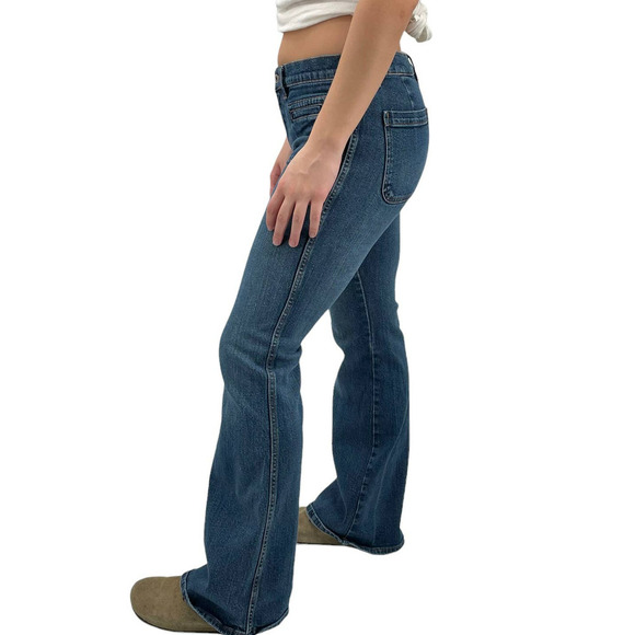 Vintage Y2K GAP Flare Leg Jeans Mid/Low Rise 2% Spandex Medium Blue | Size 4 - Picture 3 of 10